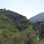La Scala Sleeps 4 With Mountain Views