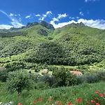 La Scala Sleeps 4 With Mountain Views Colletta