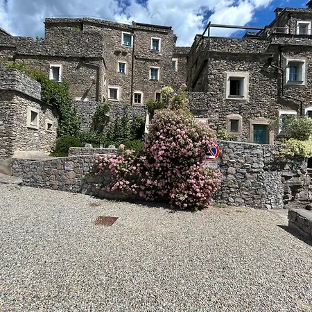 بيت للعطل La Scala Sleeps 4 With Mountain Views