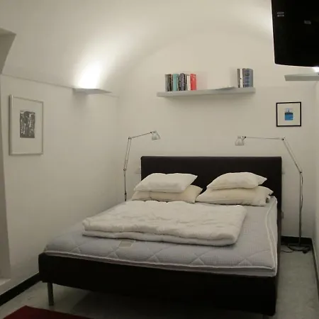 La Scala Within A Stunning 13th Century Setting