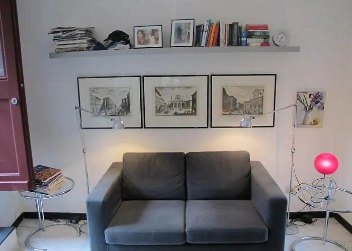 La Scala Within A Stunning 13th Century Setting Сasa de vacaciones Colletta