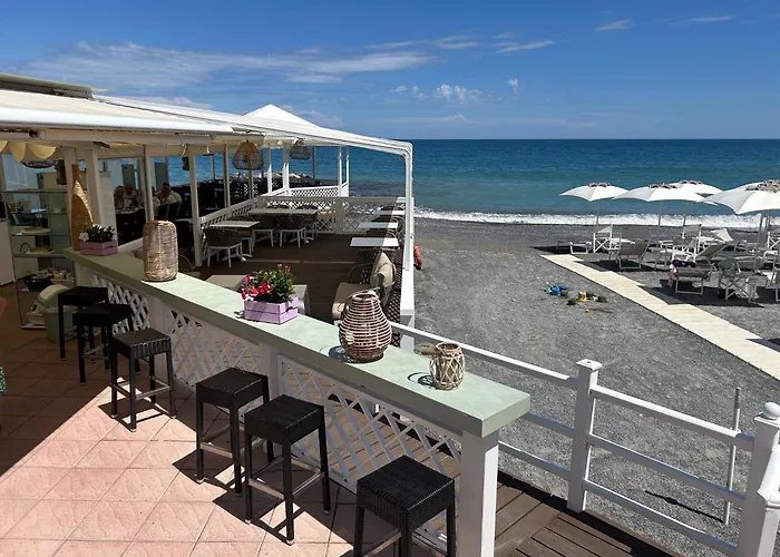 La Scala Within A Stunning 13th Century Setting Сasa de vacaciones